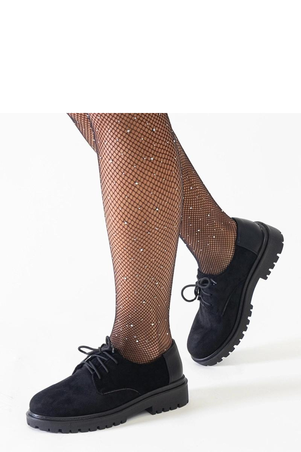 Czarne casualowe sznurowane półbuty z eko-zamszu Kalila - Solea - obrazek 3