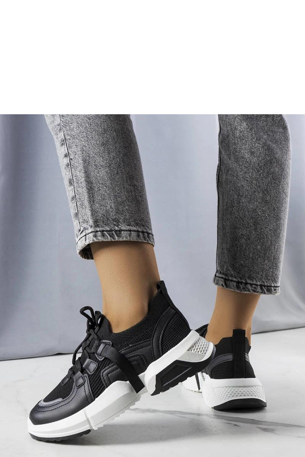 Czarne sneakersy skarpetkowe Peggy - Solea - obrazek 3