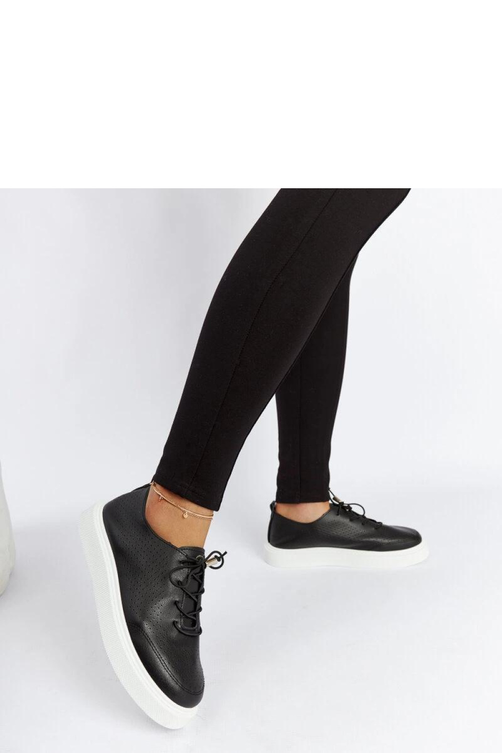 Czarne perforowane tenisówki Laytonville - Solea - obrazek 2