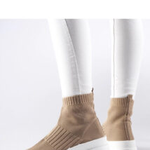 Brązowe sneakersy z elastyczną cholewką Varden – Solea