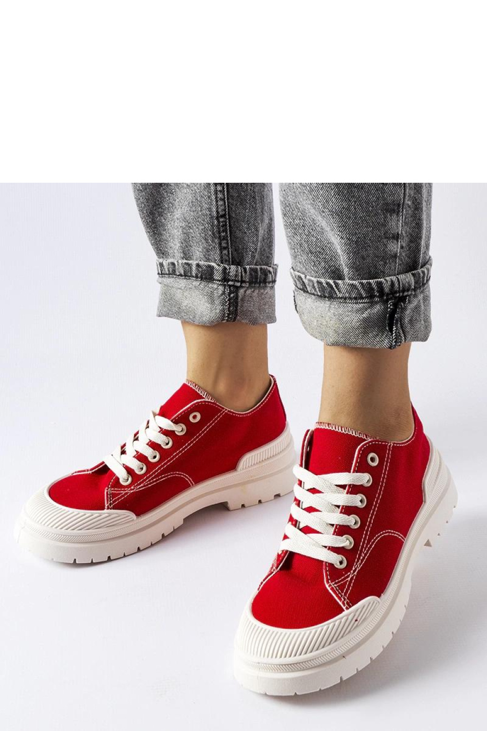 Czerwone materiałowe trampki Nassar - Solea - obrazek 3