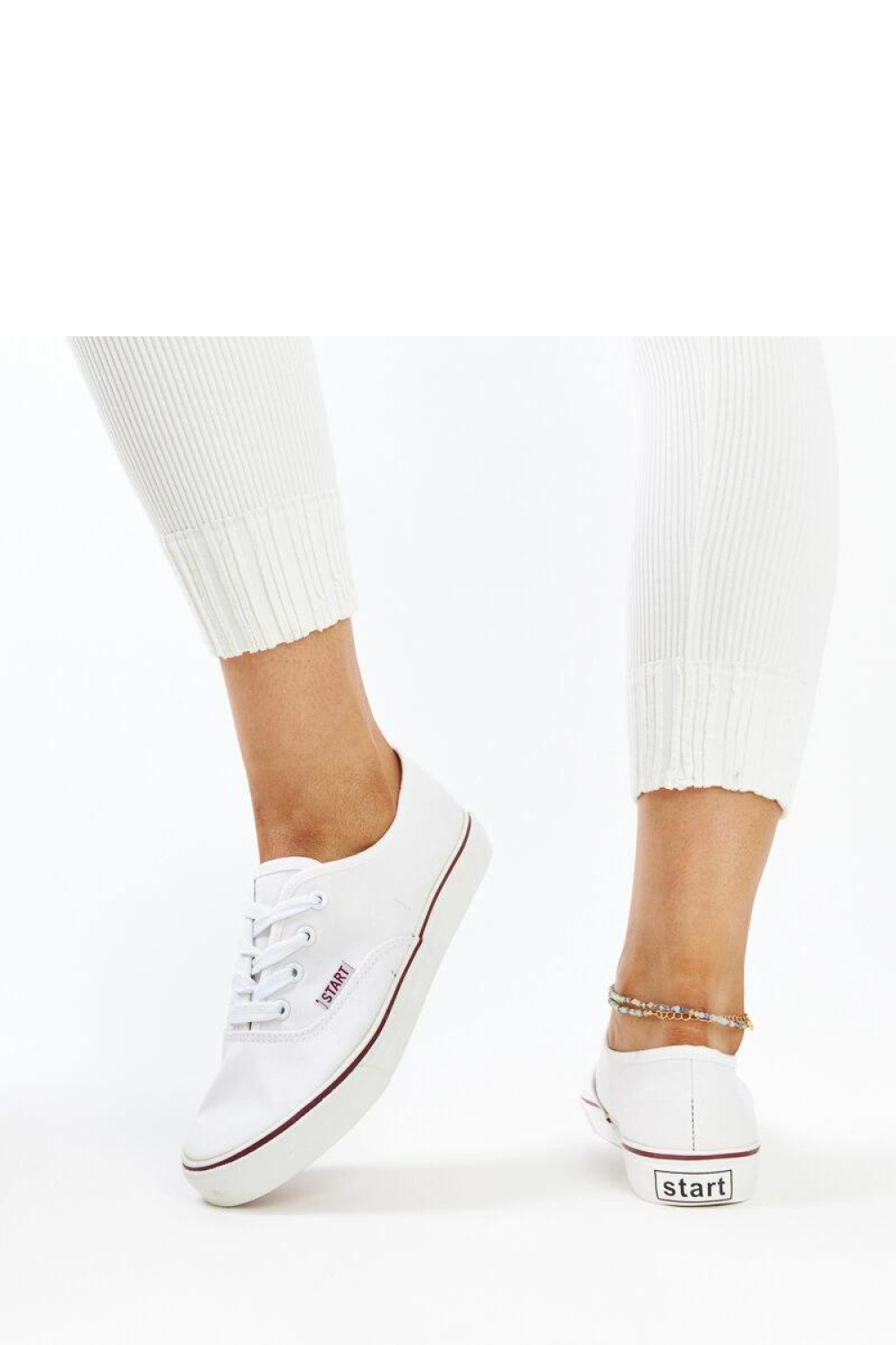 Białe klasyczne tenisówki Erla - Solea - obrazek 4