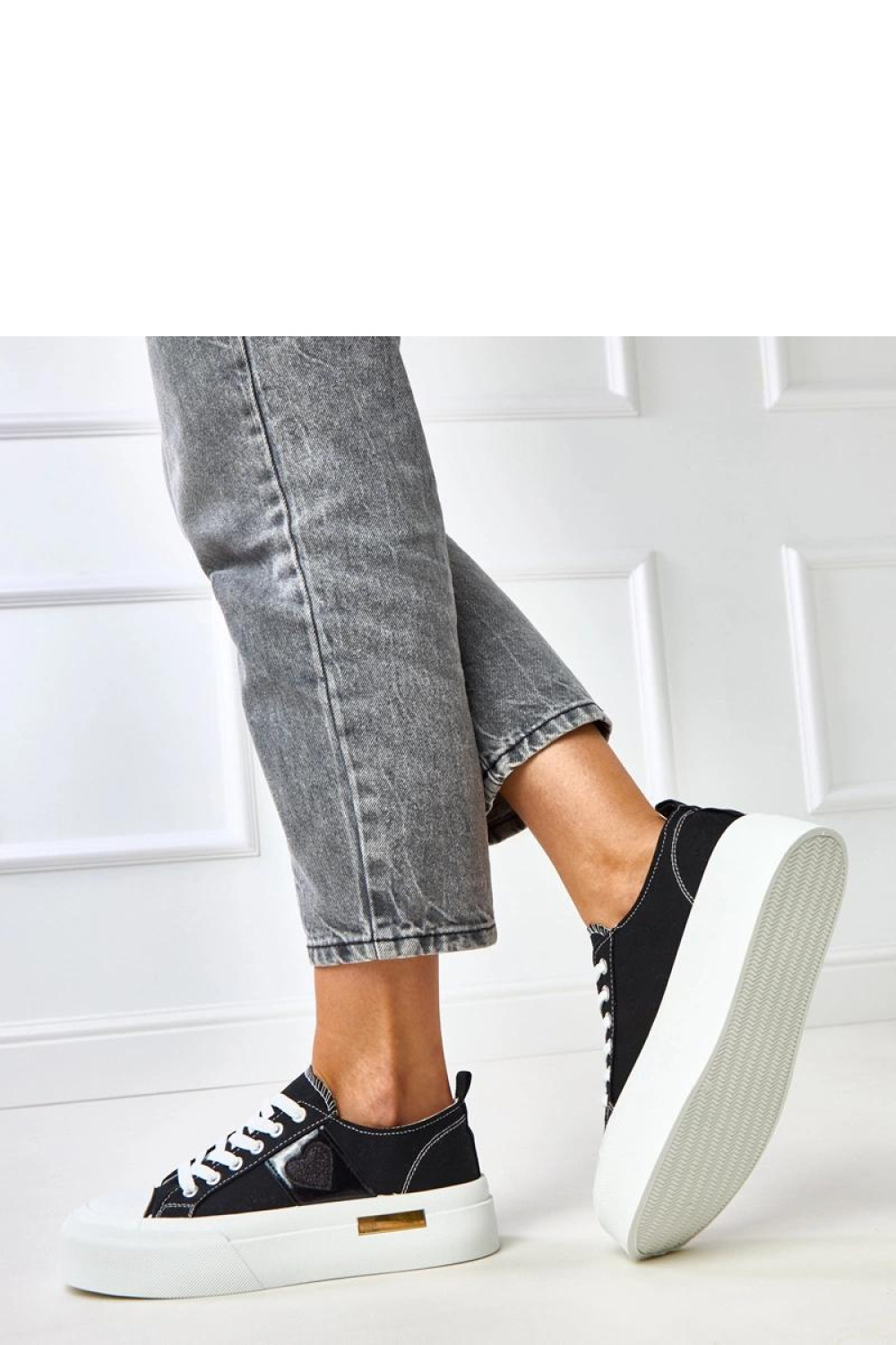 Buty Sportowe Model Nihal GLA1110 Black - Solea - obrazek 3