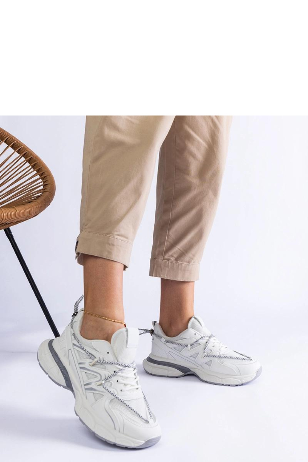 Białe damskie sneakersy na masywnej podeszwie Colunga - Solea - obrazek 2