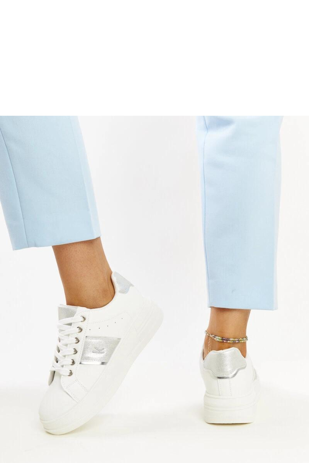 Biało-srebrne sneakersy na grubszej podeszwie Finestra - Solea - obrazek 4