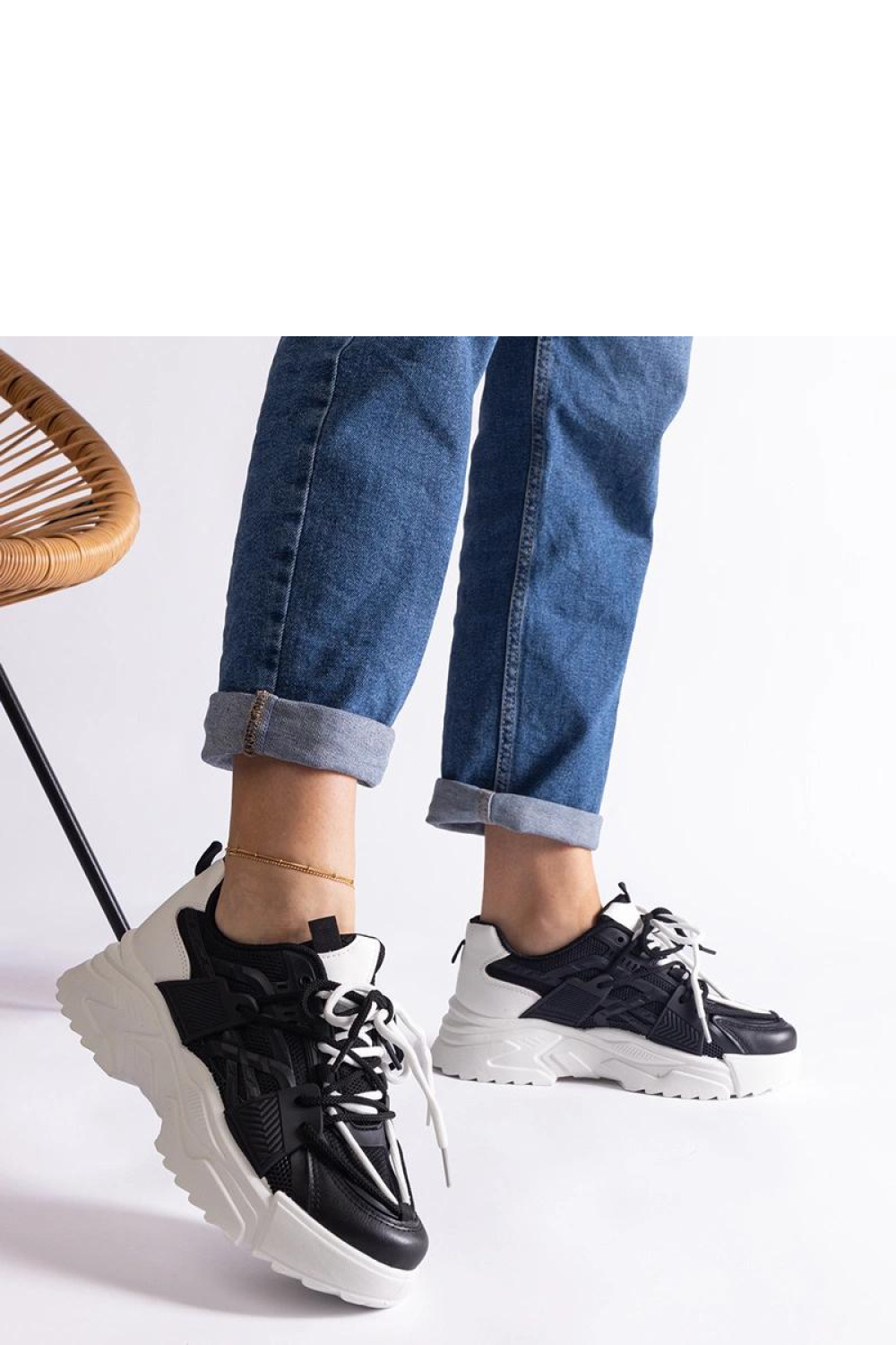 Czarne sneakersy sportowe damskie Alva - Solea - obrazek 2