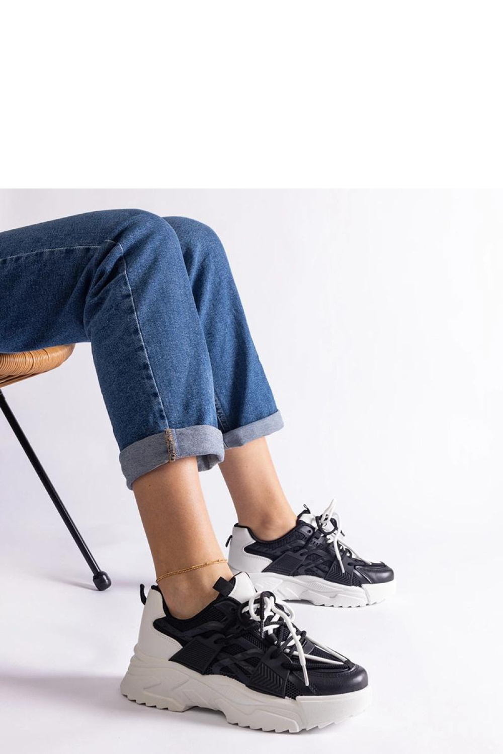 Czarne sneakersy sportowe damskie Alva - Solea - obrazek 3