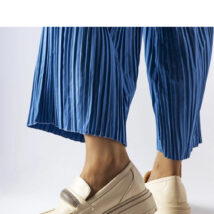 Beżowe mokasyny z cyrkoniami Hartford – Solea