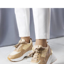 Beżowe sneakersy zdobione monogramem Lora – Solea