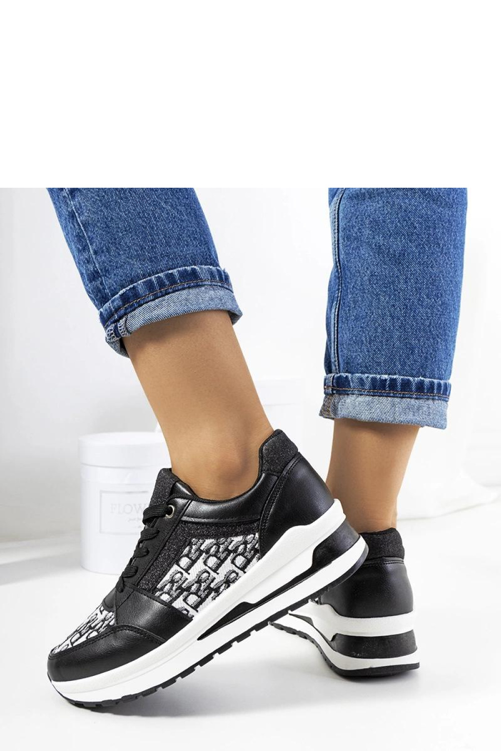 Czarne sneakersy Aloisia - Solea - obrazek 2