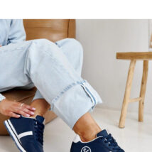 Granatowe sneakersy damskie CROSS JEANS – Solea