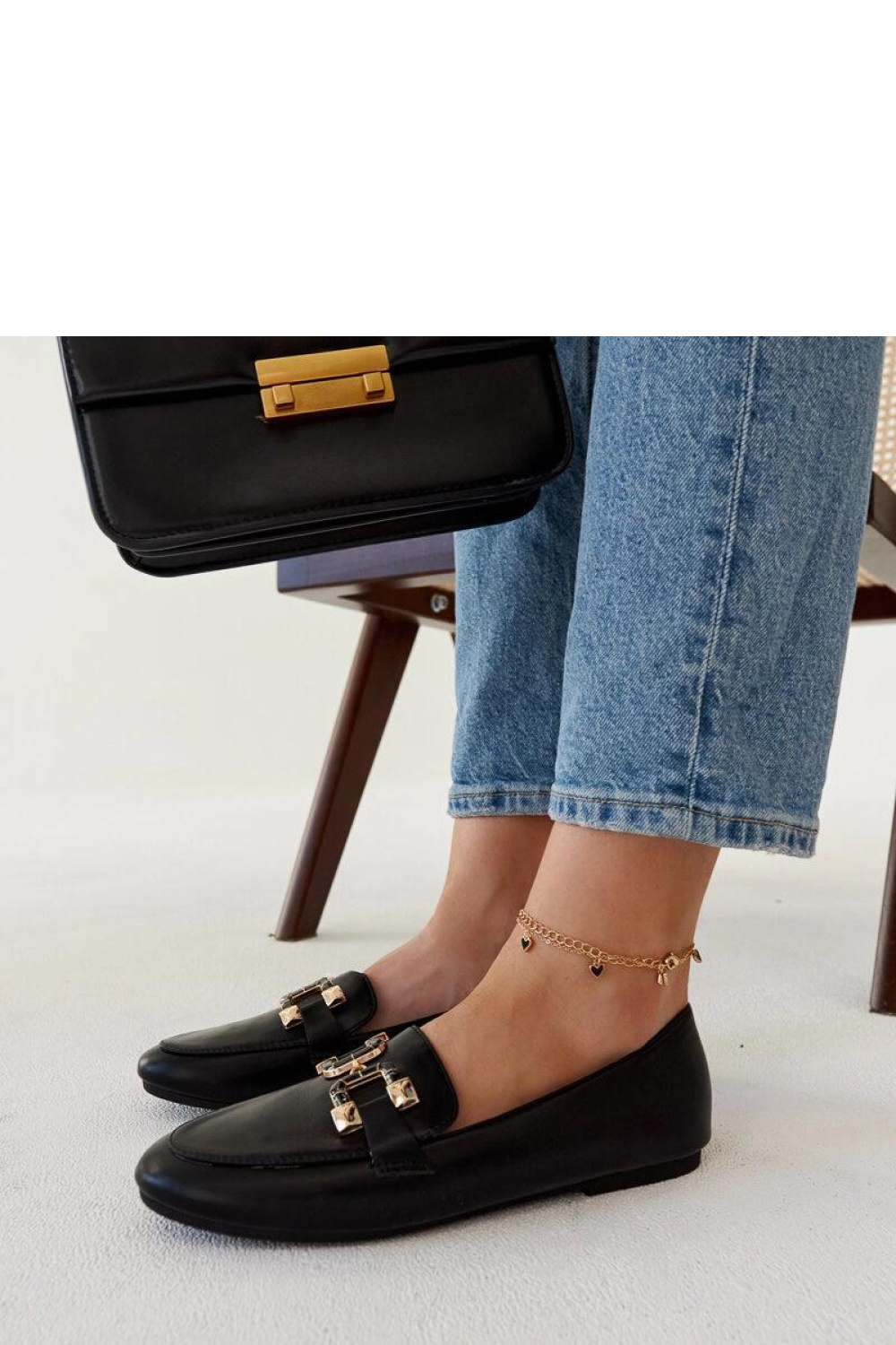 Czarne mokasyny z klamerką Comerio - Solea - obrazek 3