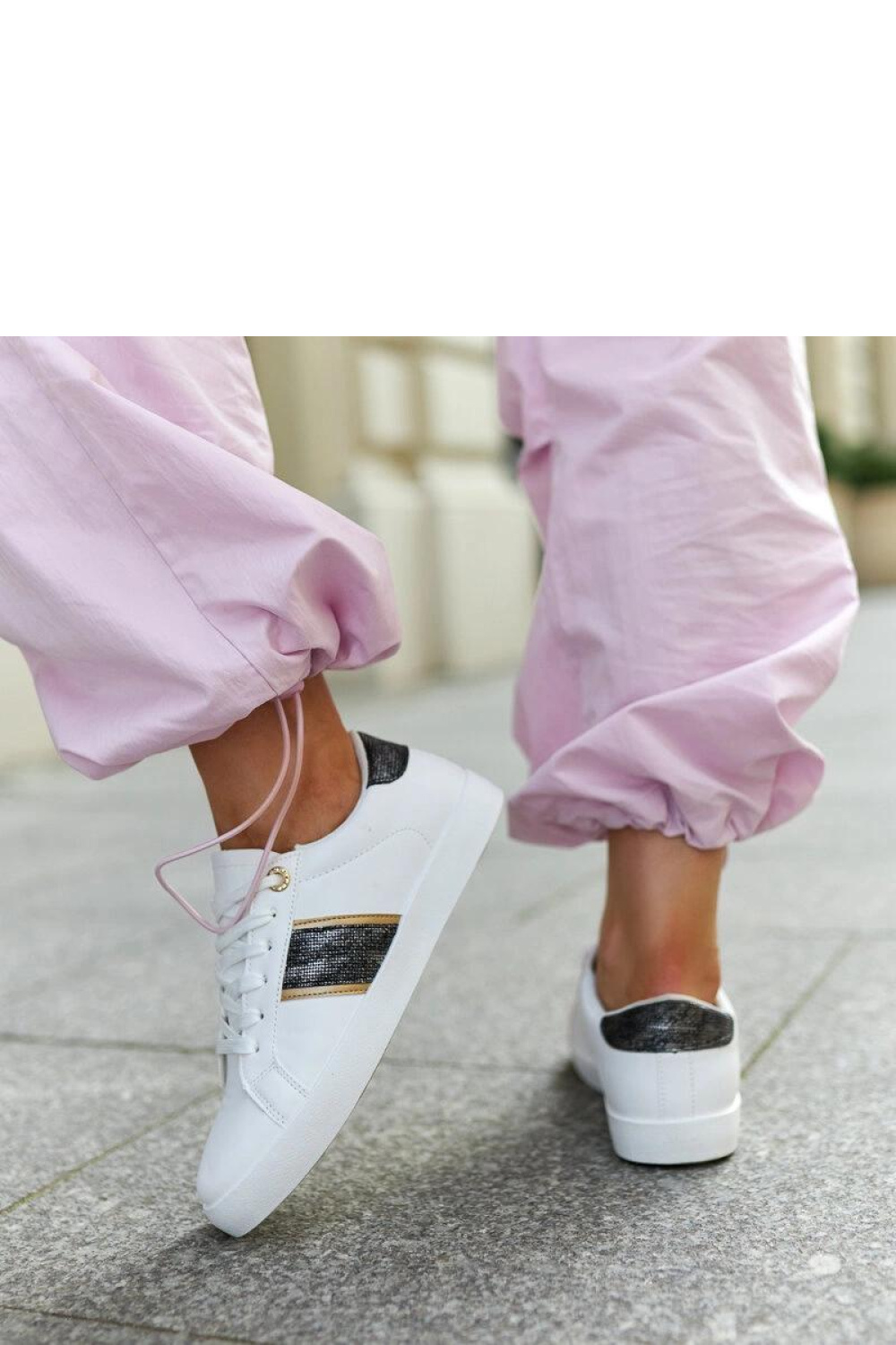 Białe sneakersy z ozdobnym paskiem Grada - Solea - obrazek 7