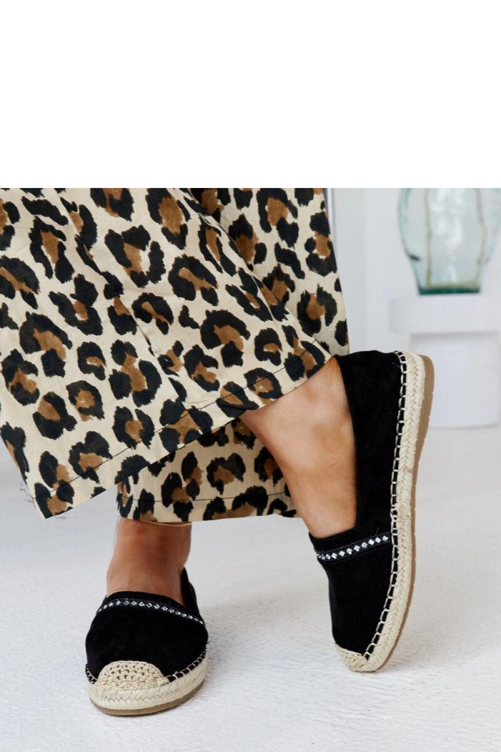 Czarne espadryle z cyrkoniami Abia - Solea - obrazek 3