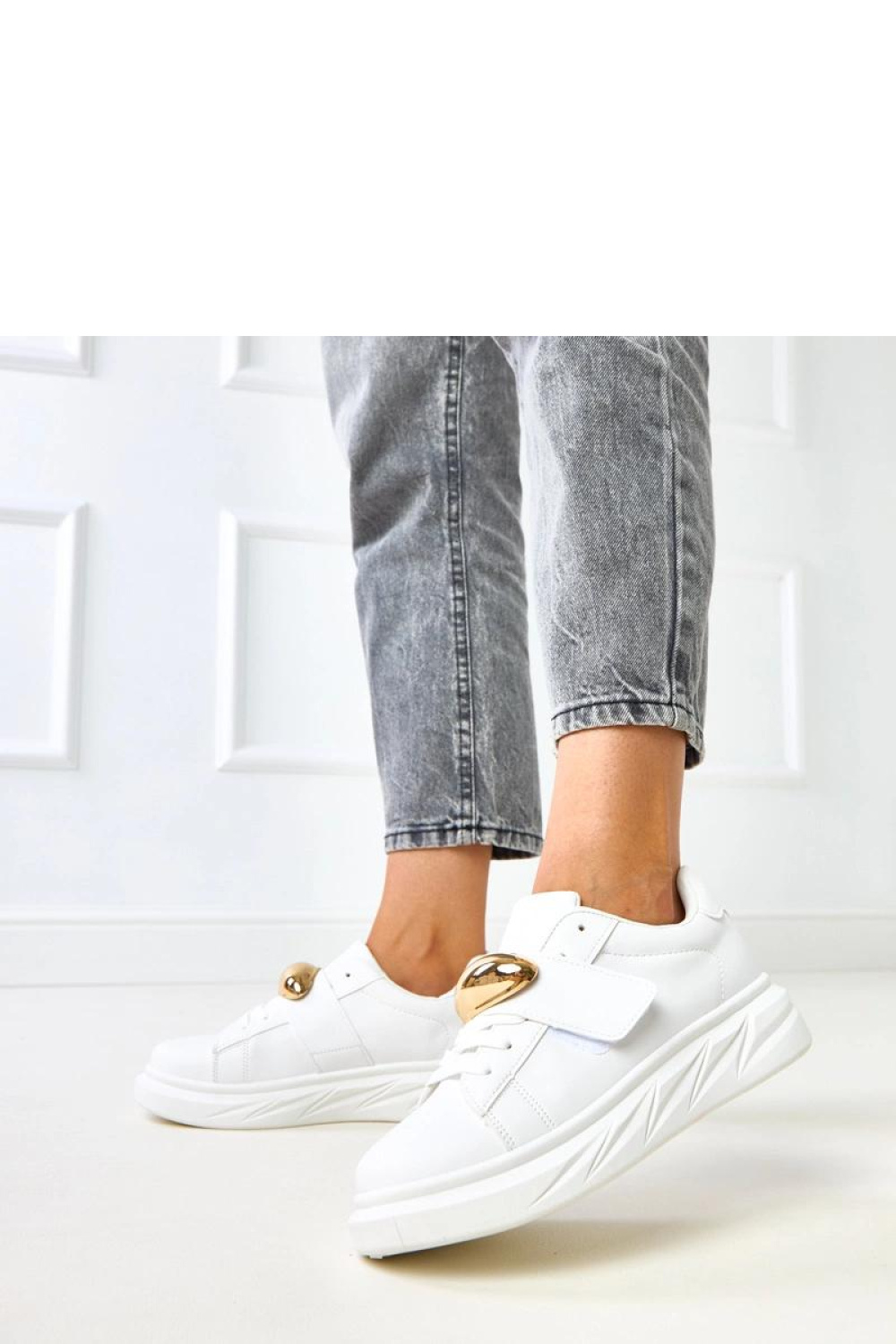 Buty Sportowe Model Melania A-69 White - Solea - obrazek 2