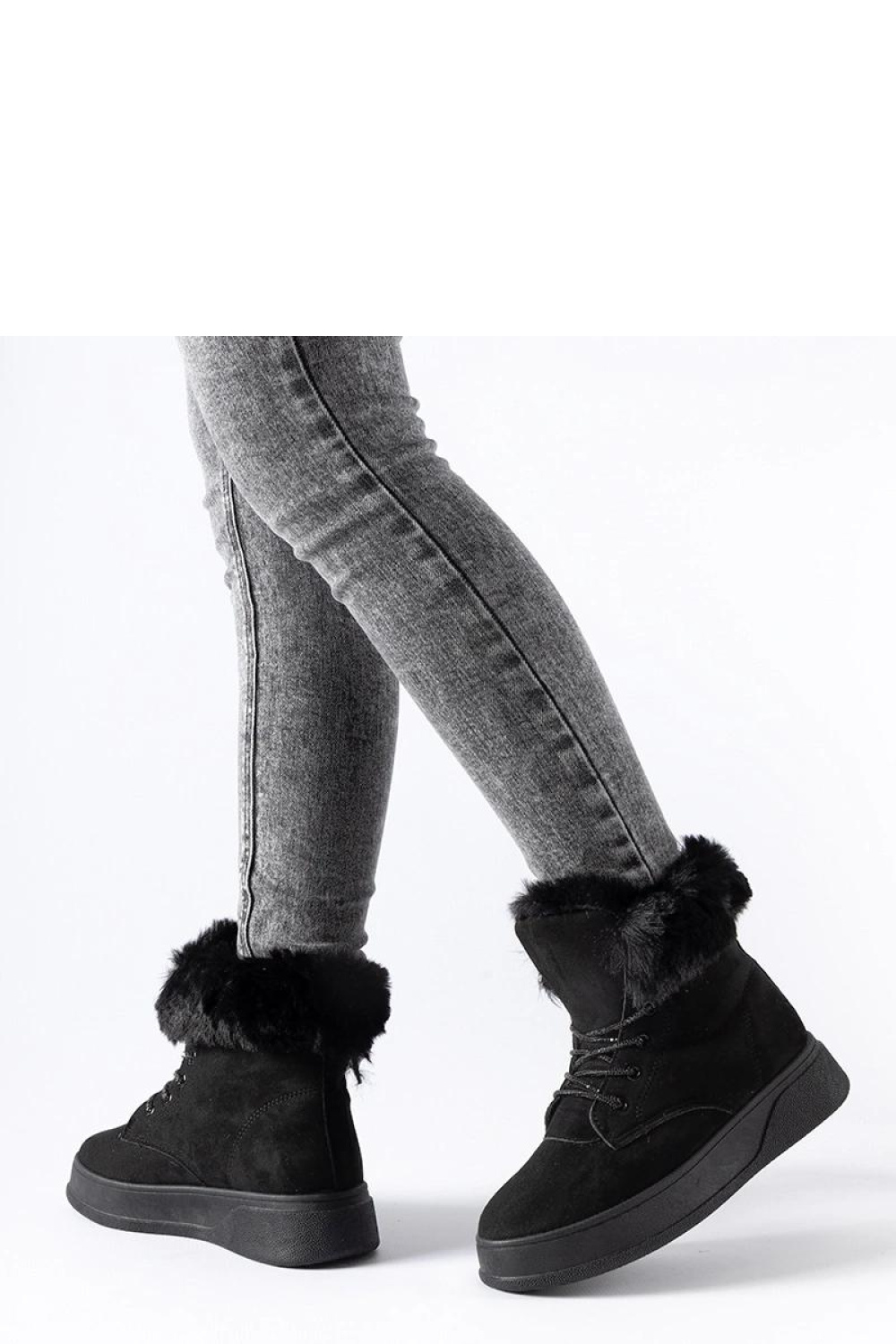 Czarne śniegowce na platformie Oliverio - Solea - obrazek 2