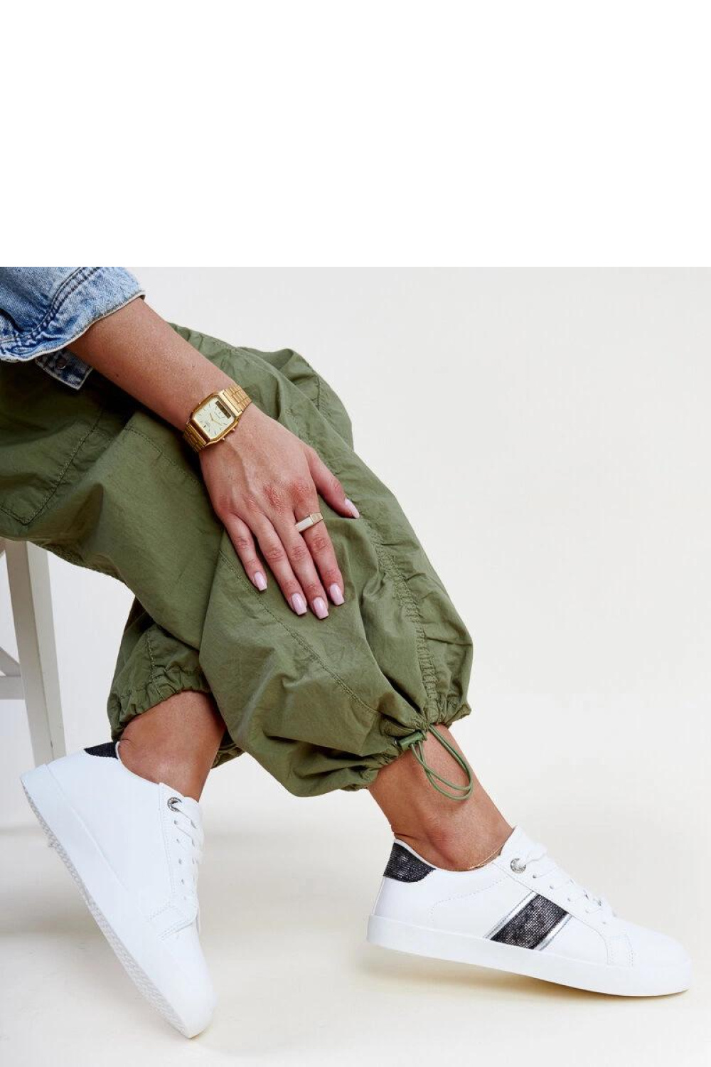 Biało-czarne sneakersy z ozdobnym paskiem Grada - Solea - obrazek 2