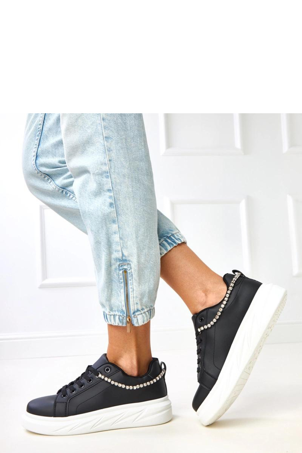 Buty Sportowe Model Tina SL-A52 Black - Solea - obrazek 4