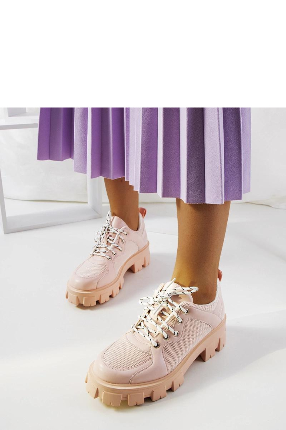 Różowe sneakersy damskie Bernic - Solea - obrazek 2