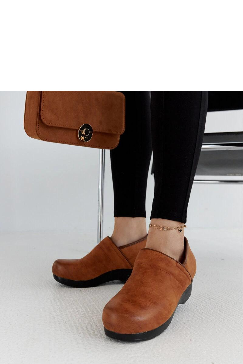 Brązowe półbuty na platformie Montoro - ciepły brąz - Solea - obrazek 2