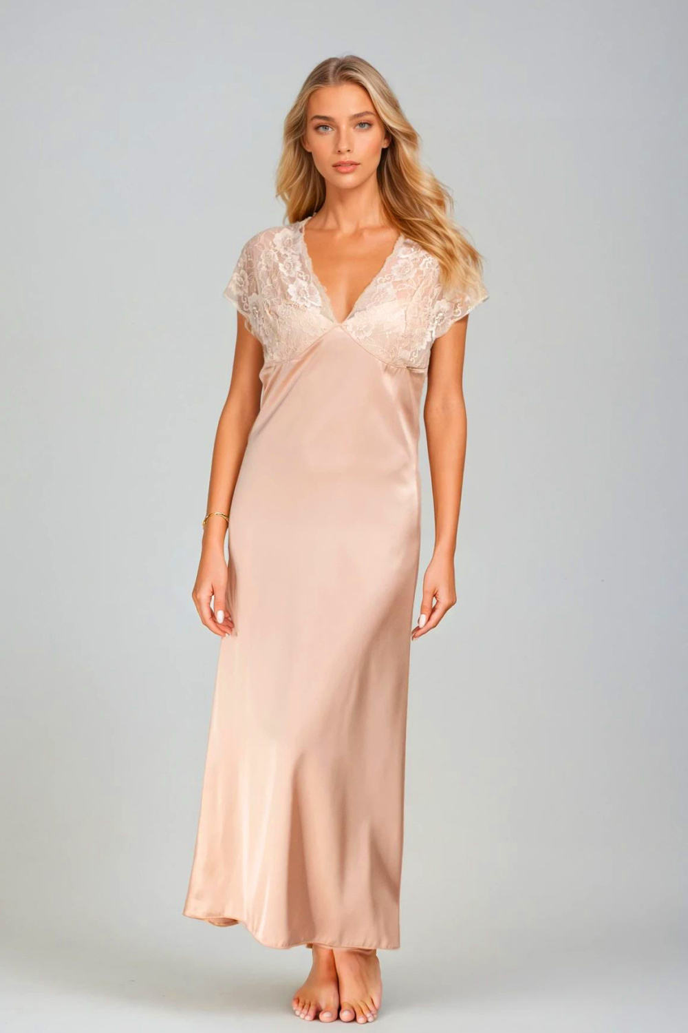 Koszulka nocna Halka Model Mactan satyna Nude - Kalimo