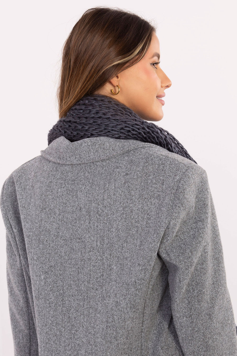 Szalik Model AT-SZ-S-2203.87 Dark Grey - AT - obrazek 3