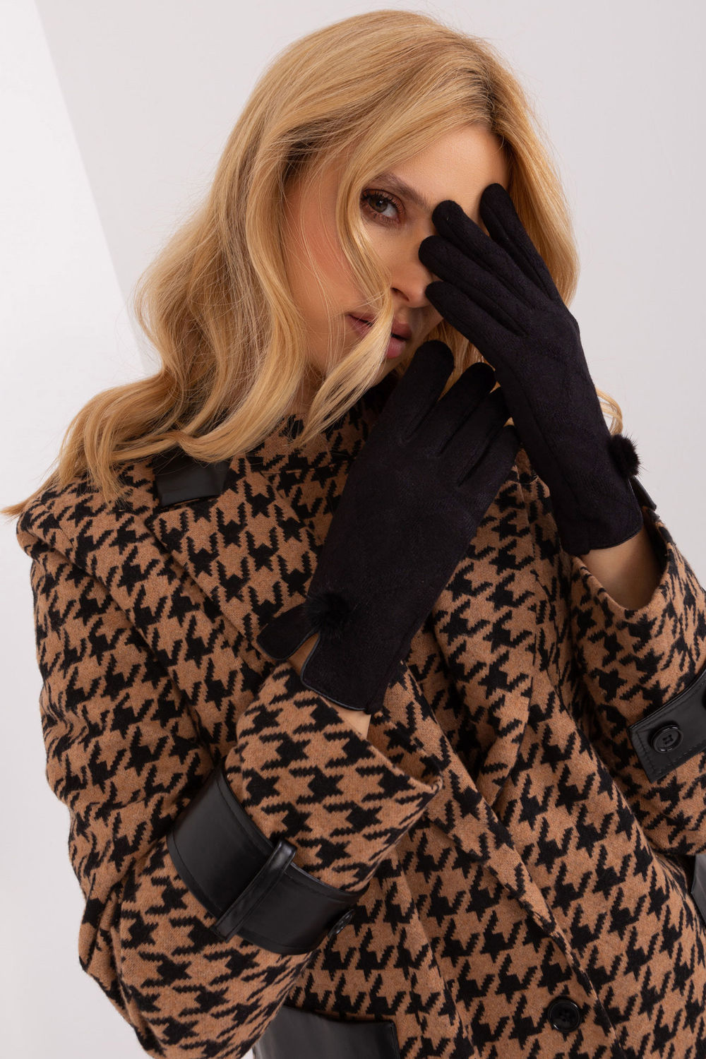 Rękawiczki Model AT-RK-239506.98 Black - AT - obrazek 3