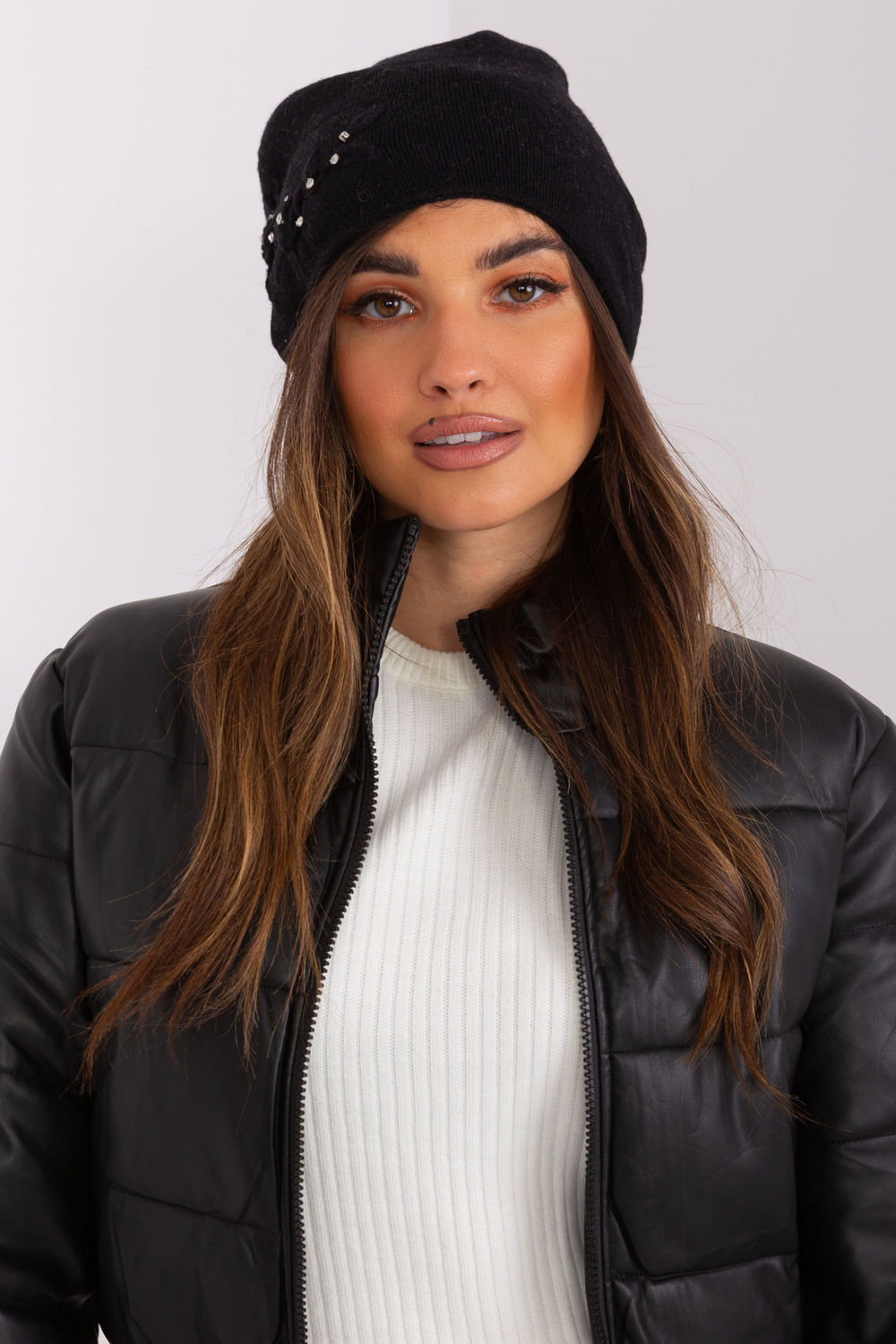 Czapka Model AT-CZ-2329.76 Black - AT - obrazek 3