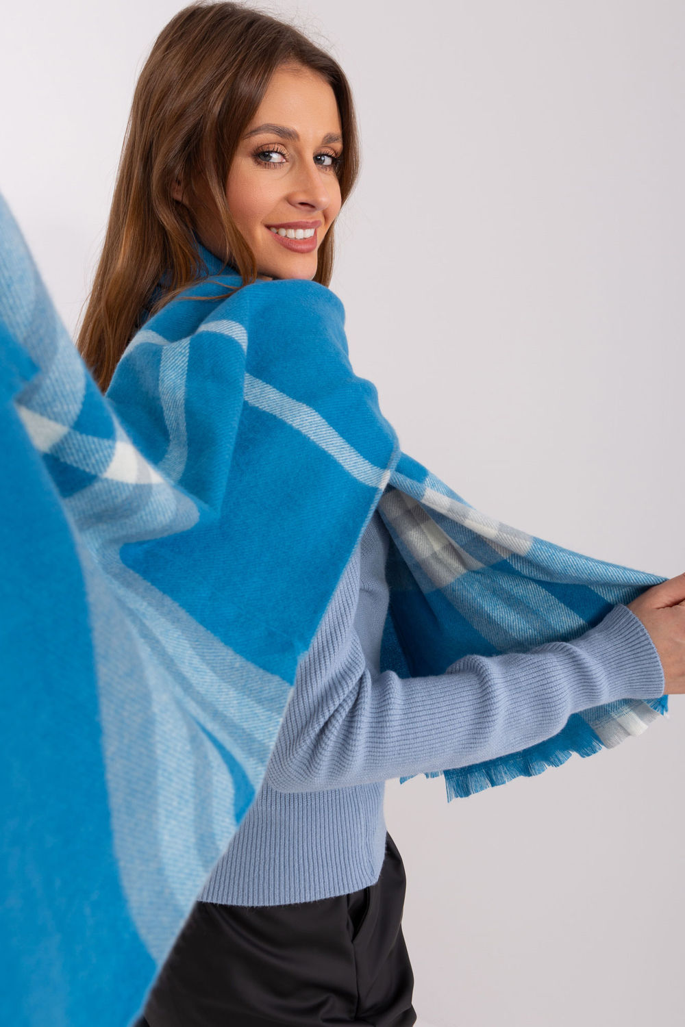 Szalik Model AT-SZ-23125-1.26 Grey/Blue - AT - obrazek 4