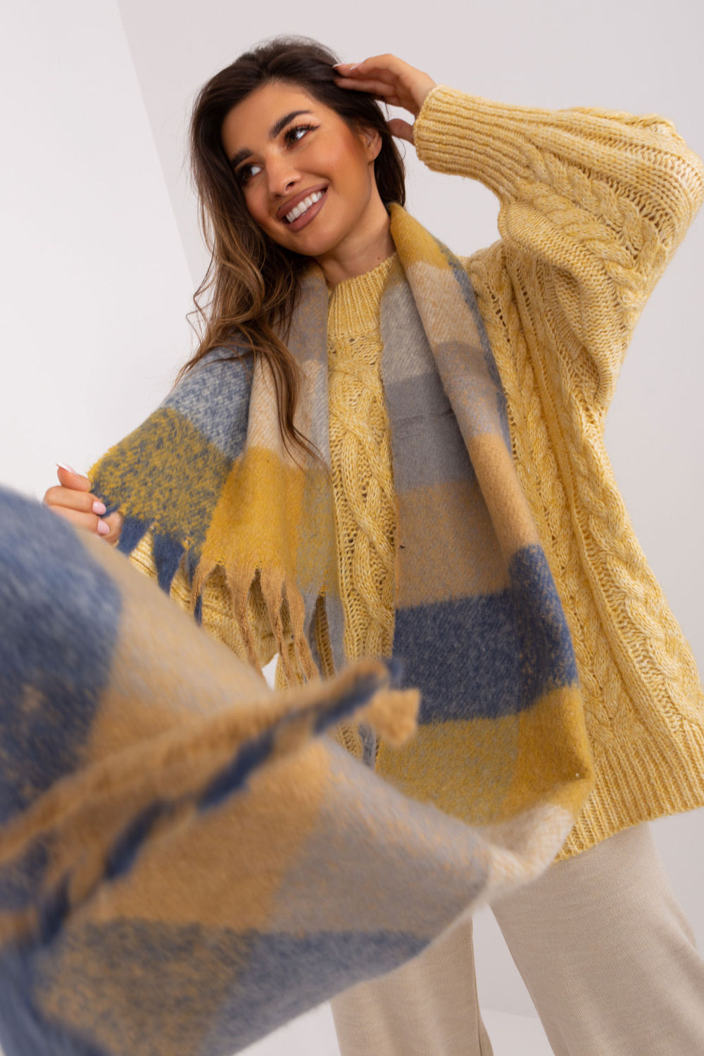 Szalik Model AT-SZ-2311501.32 Dark Yellow - AT - obrazek 4