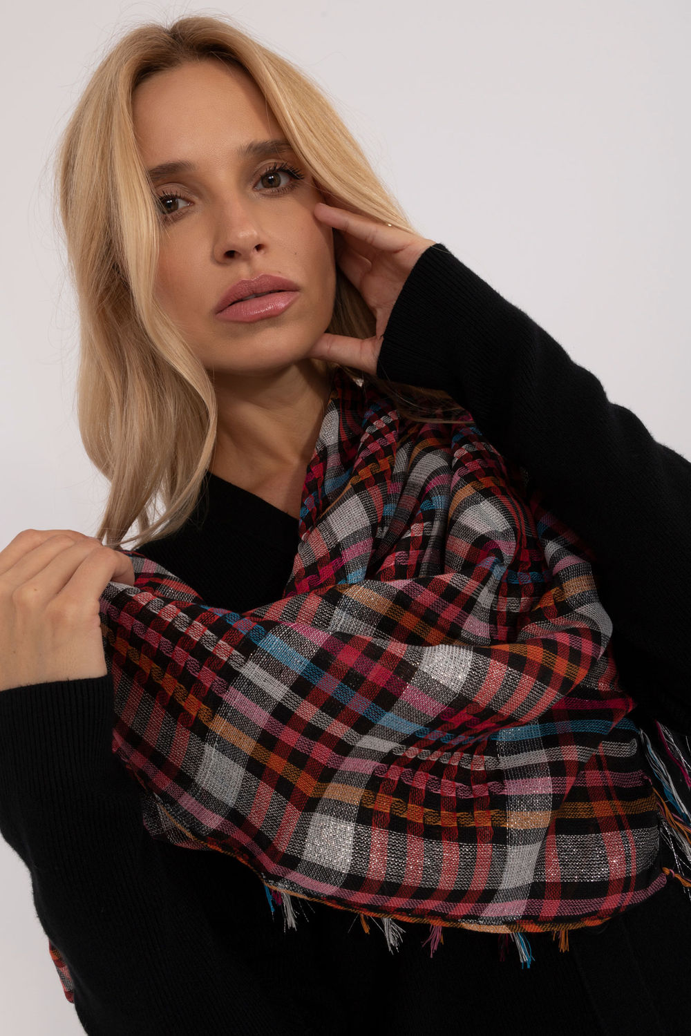 Chusta Model AT-CH-3007.61 Multicolor - AT - obrazek 4