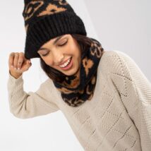 Czapka Damska Model AT-CZ-CM-317.85 Black – AT