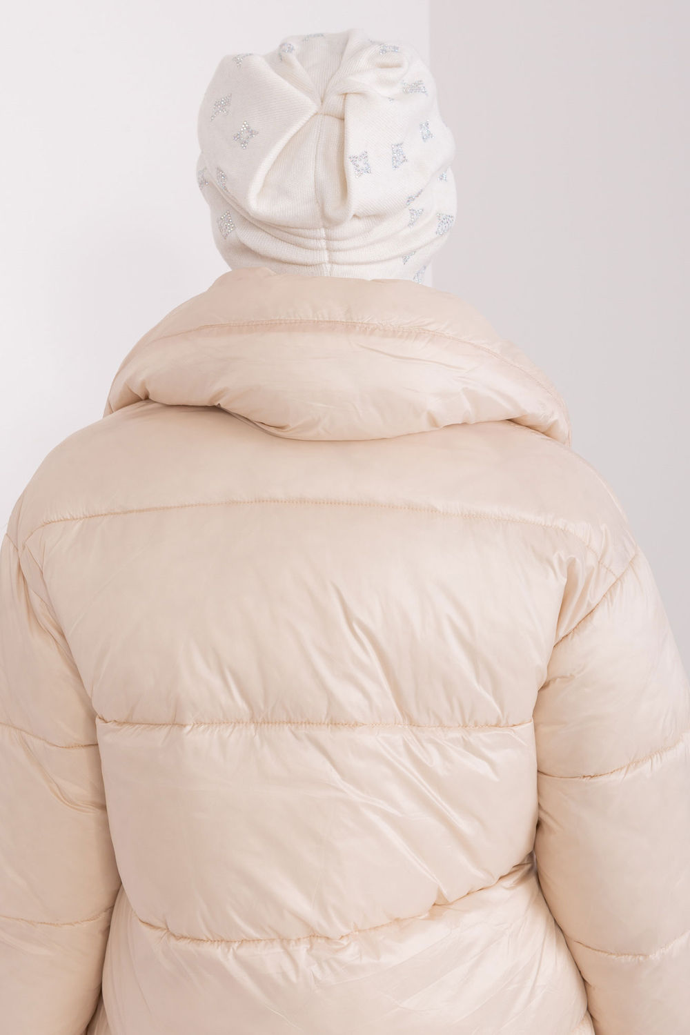 Czapka Model AT-CZ-2325.86 Ecru - AT - obrazek 3