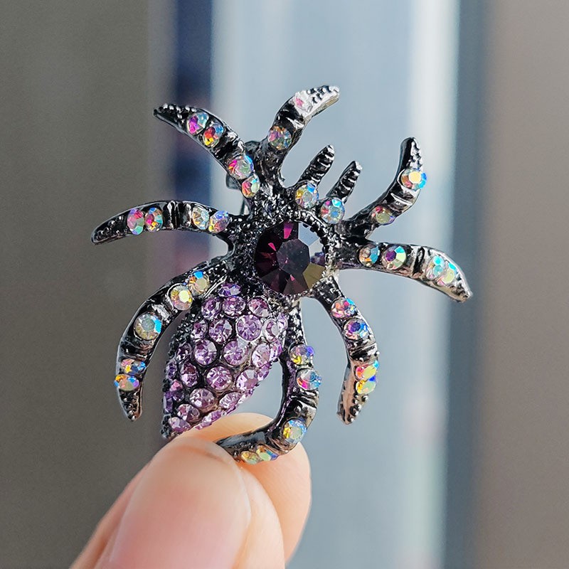 Broszka ozdobna kryształki pająk BZ190 - obrazek 2