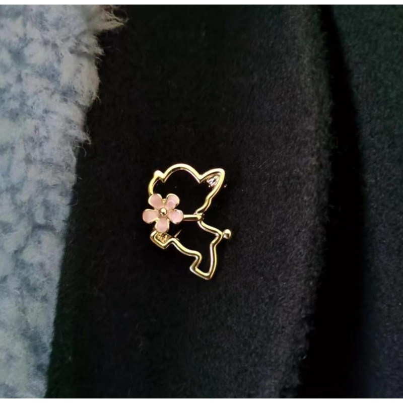 Broszka ozdobna emaliowana - piesek z kwiatkiem BZ210 - obrazek 6