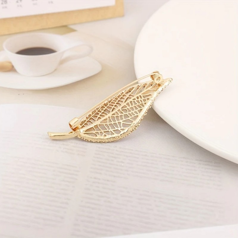 Broszka ozdobna - złoty liść z cyrkoniami BZ212 - obrazek 4