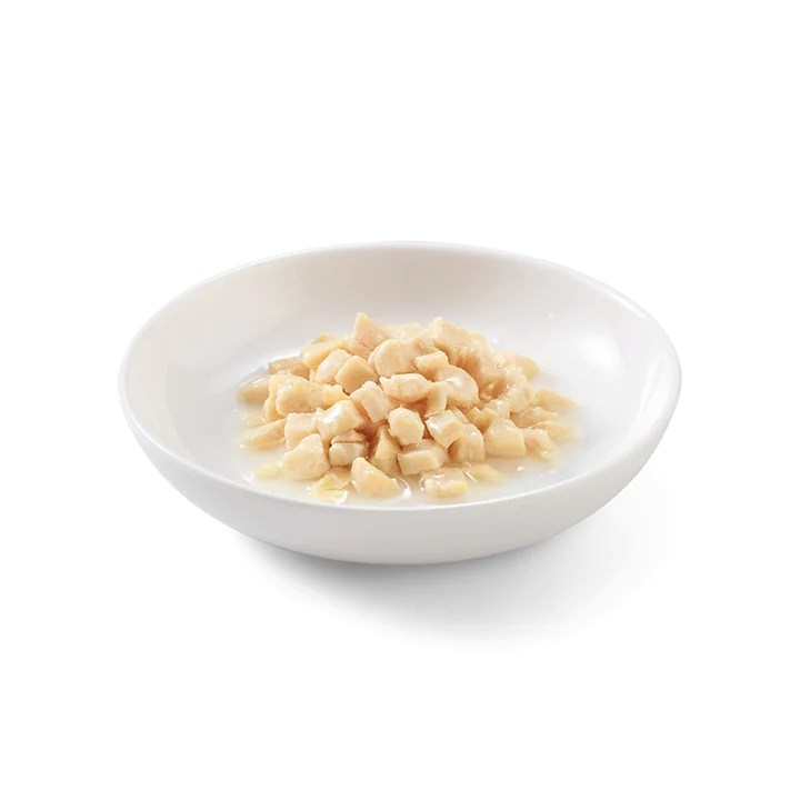 SCHESIR dla kotów Adult Cienkie Plasterki z Kurczaka 85g - obrazek 3