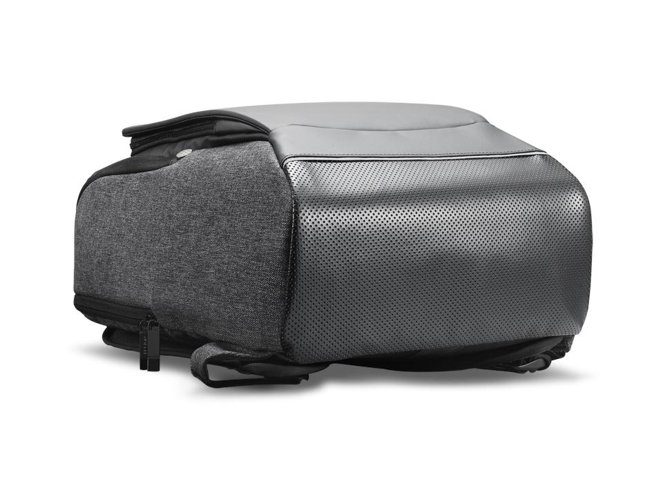 Plecak Lenovo Legion Recon Gaming do notebooka 15.6" (czarno-szary) - obrazek 5