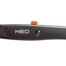 Nóż z ostrzem trapezowym metalowy korpus 63-702