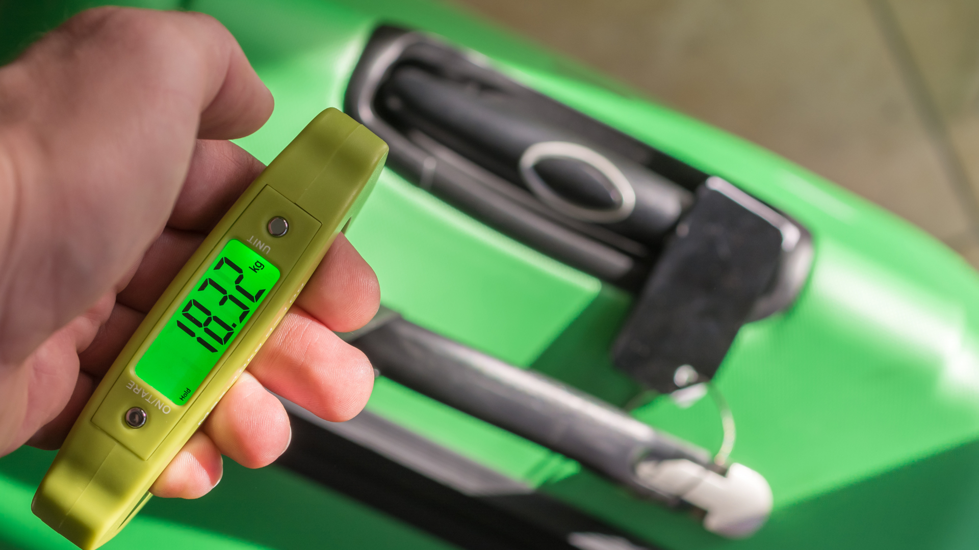 Jak spakować lekki plecak na citybreak must-have akcesoria do podróży w stylu „carry-on”? – Nowy Sącz