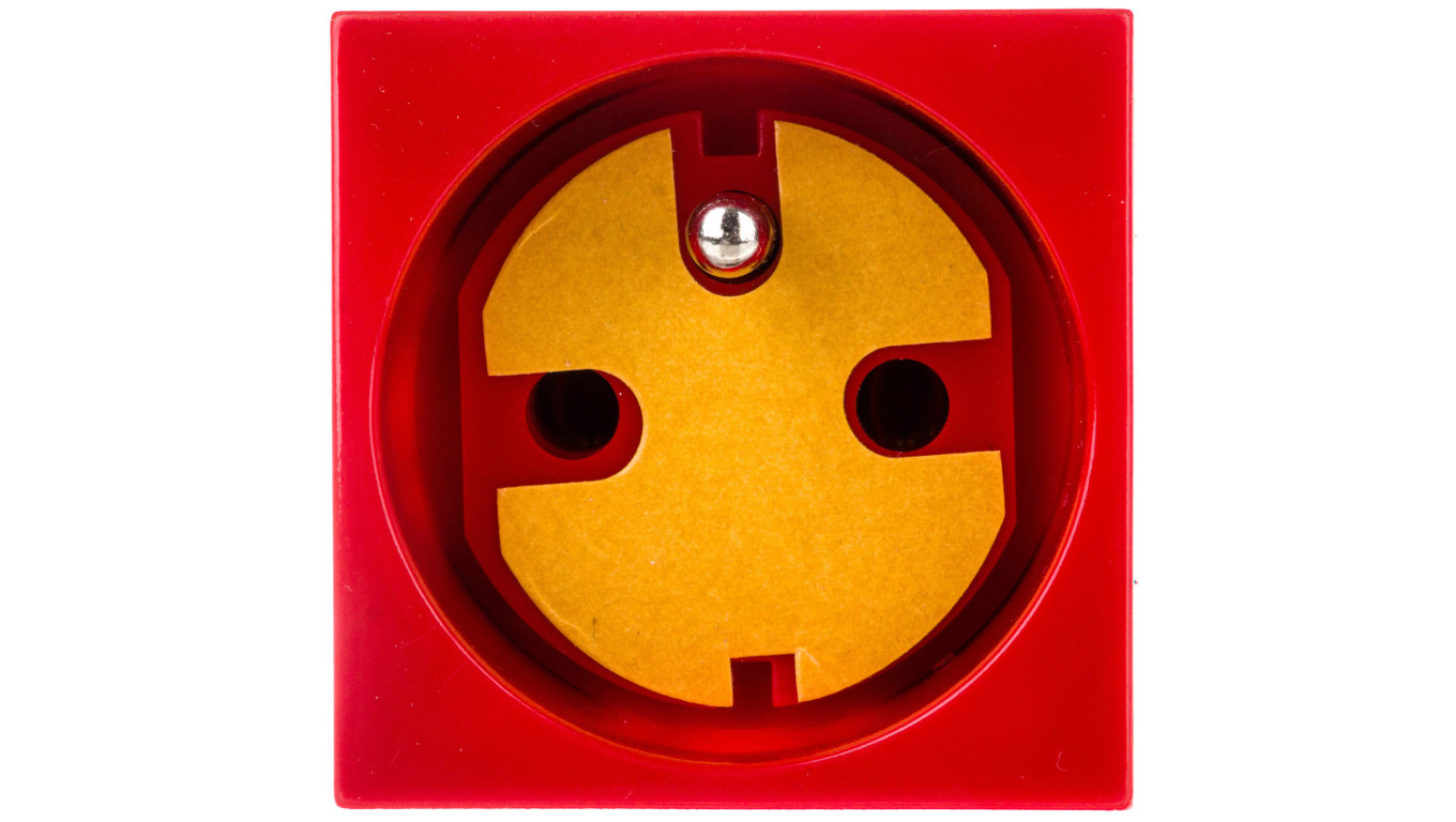 KOS45 Moduł - gniazdo pojedyncze z/u DATA z przesłonami /z kluczem/ czerwone 351043