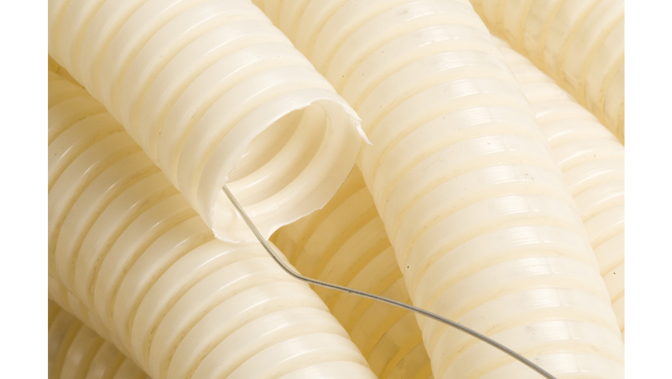 Rura karbowana z pilotem 32mm kolor naturalny 750N FK15/32F DX16332 /50m/