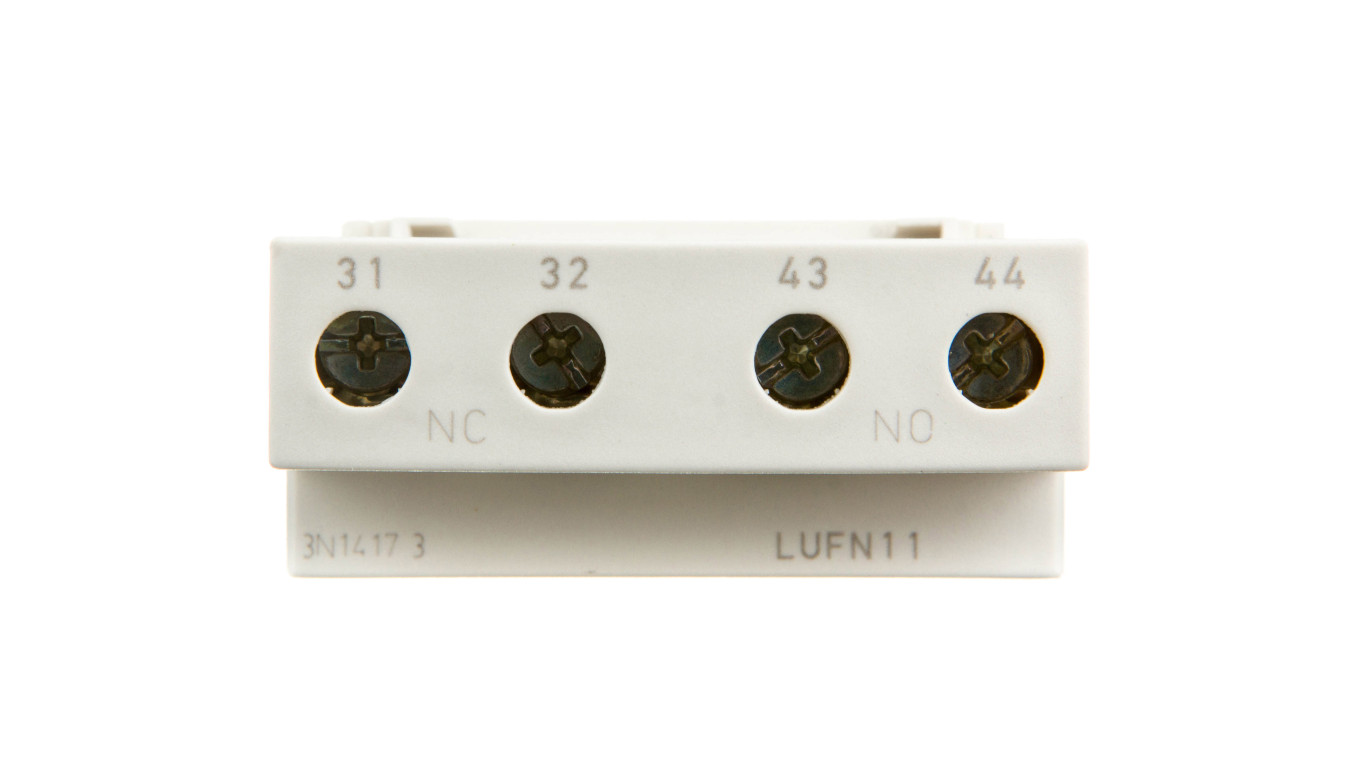 Styk pomocniczy 1Z 1R montaż od góry LUFN11