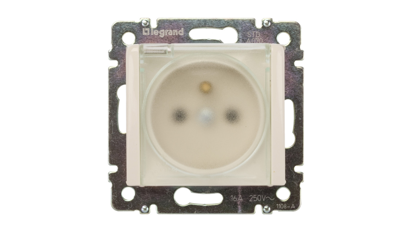 VALENA Gniazdo bryzgoszczelne z/u 16A IP44 kremowe 774121