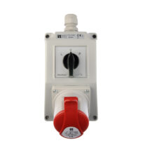 Zestaw instalacyjny z gniazdem 32A 4P (L-0-P) czerwony ZI02R361